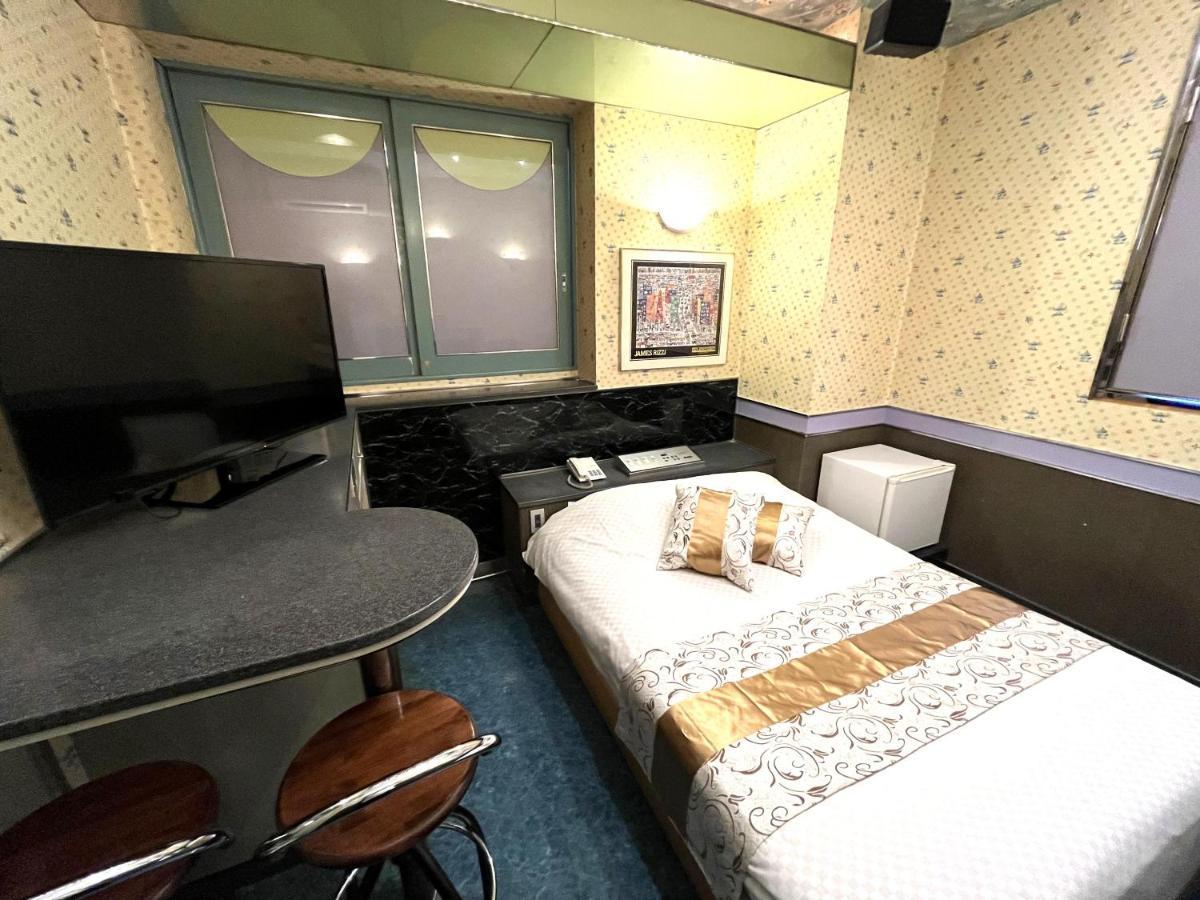 Hotel Crystal 大人専用 Tōkyō Extérieur photo