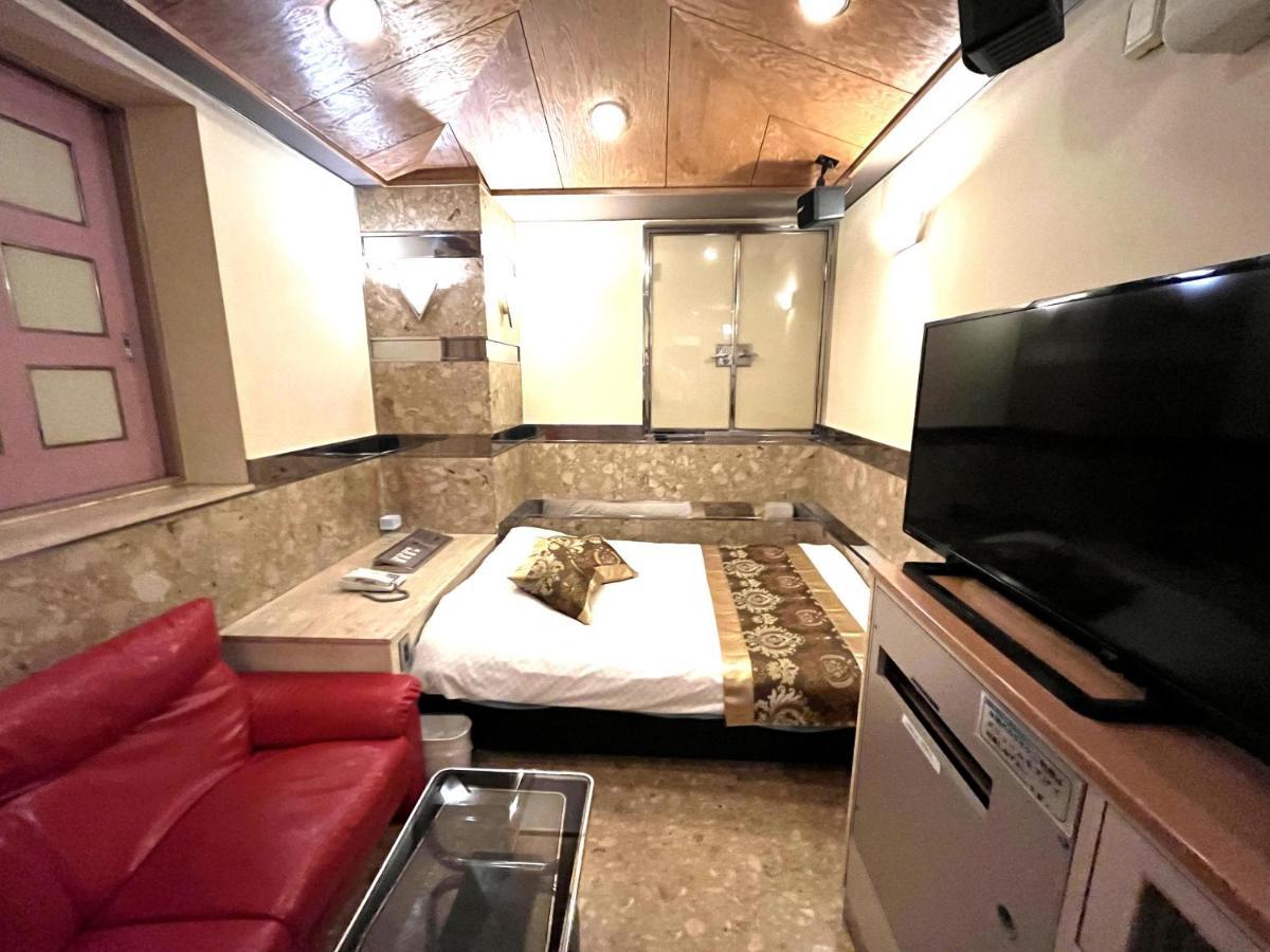 Hotel Crystal 大人専用 Tōkyō Extérieur photo