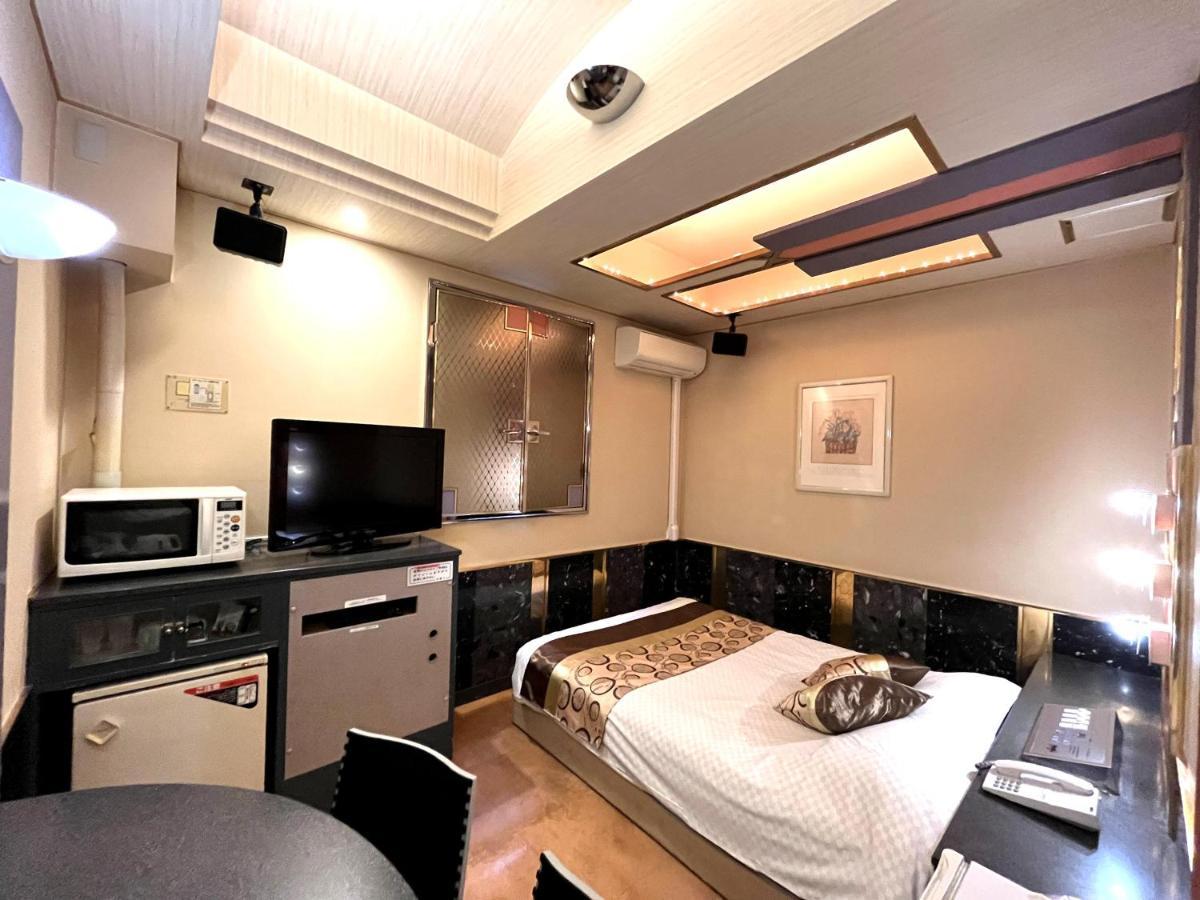 Hotel Crystal 大人専用 Tōkyō Extérieur photo