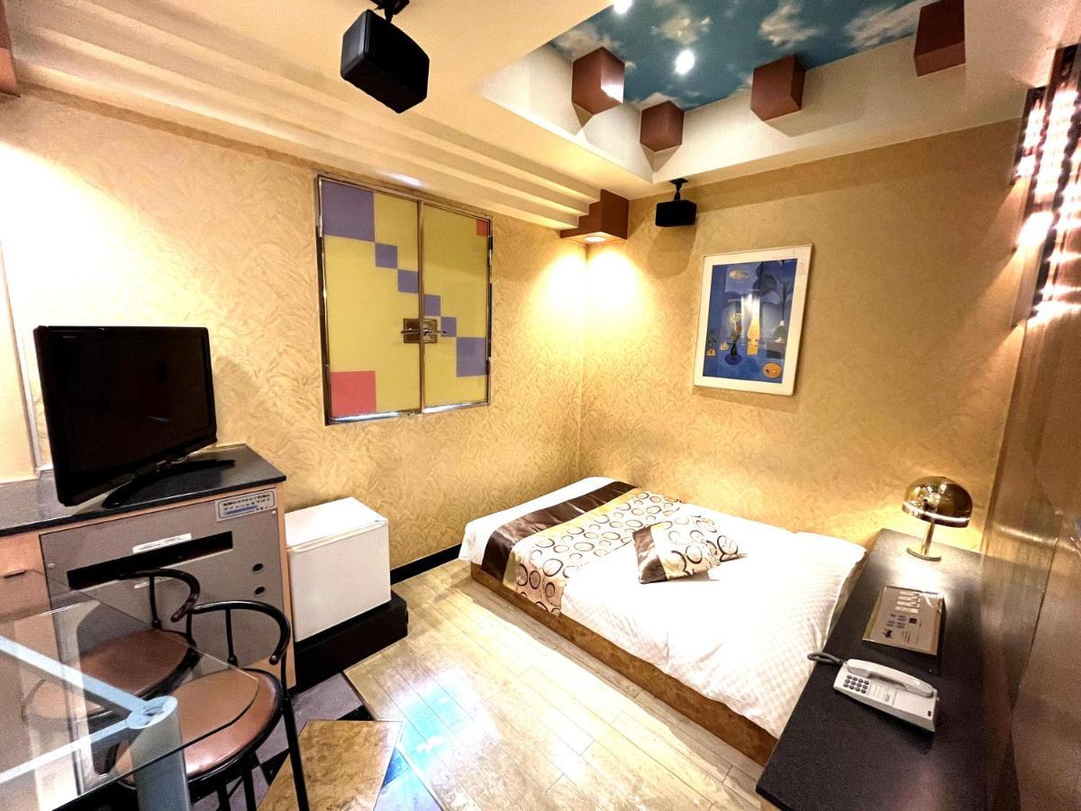 Hotel Crystal 大人専用 Tōkyō Extérieur photo