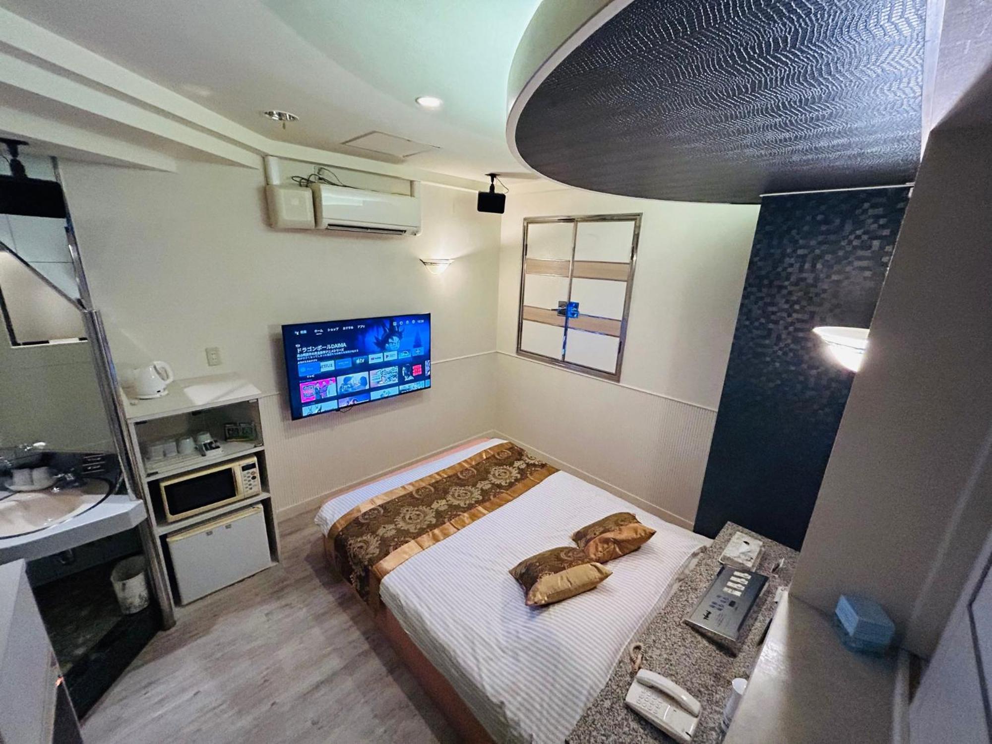 Hotel Crystal 大人専用 Tōkyō Extérieur photo